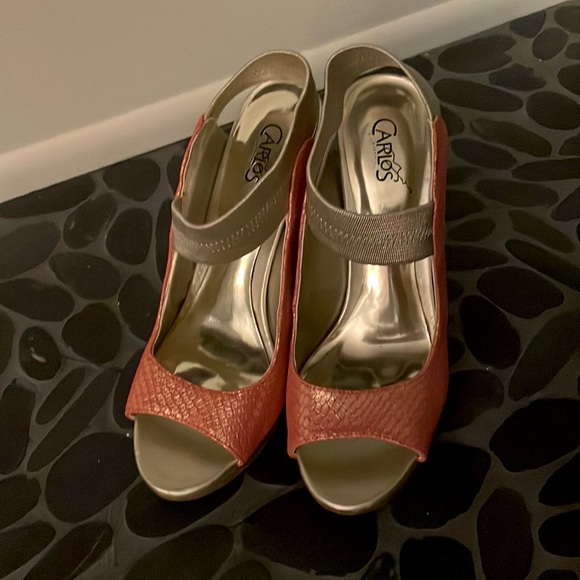 Carlos by Carlos Santana Pink Metallic Peep Toe Pumps - Picture 2 of 4